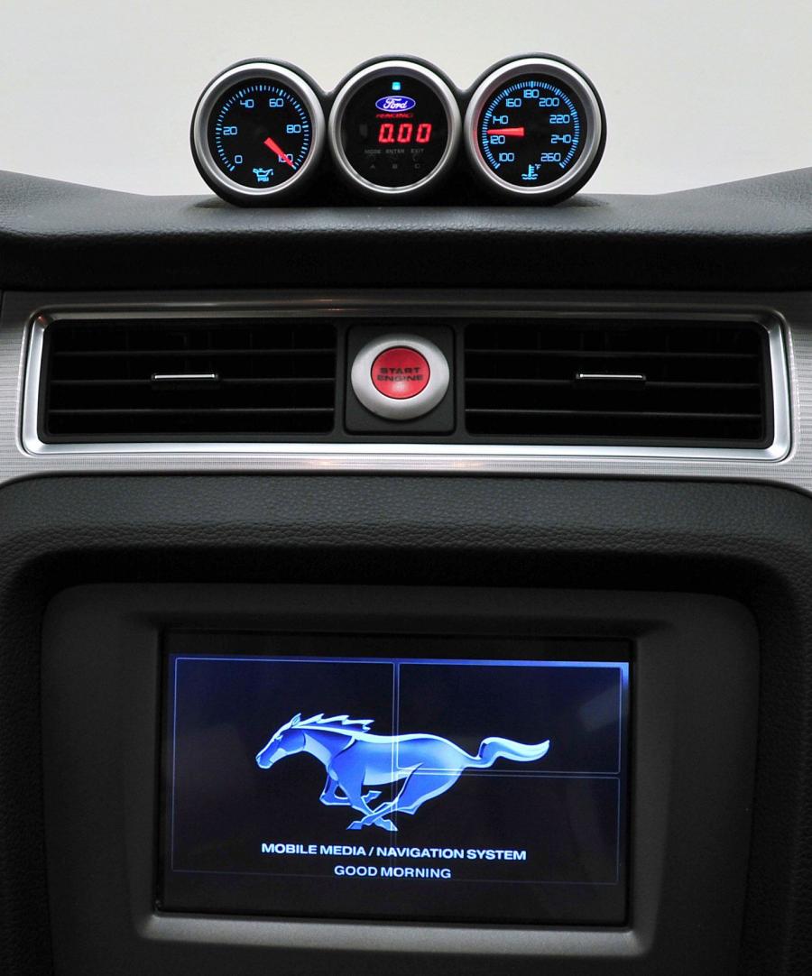  Ford Mustang GT Blue Angels Edition 2012 года  (фото 2 из 11)